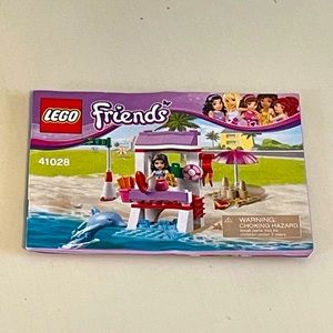 LEGO Friends Emmas Lifeguard Post 41028